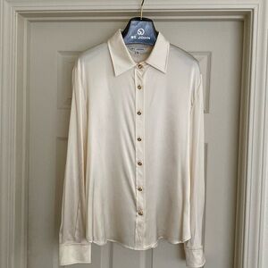 *NEW WITH TAG* ST JOHN Ivory Silk Long Sleeve Top With Gold Buttons Size 12